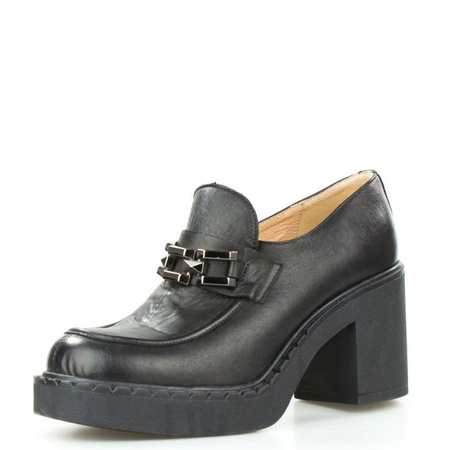 Półbuty na klocku ze srebrną ozdobą skórzane czarne Sempre