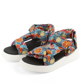 Sandały wegańskie na koturnie w owoce Mumka SANDTRI24-002