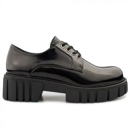 Półbuty na platformie lakierowane wiązane czarne Laura La.Fi