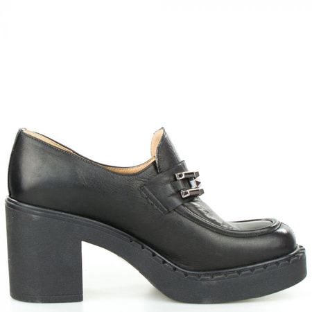 Półbuty na klocku ze srebrną ozdobą skórzane czarne Sempre