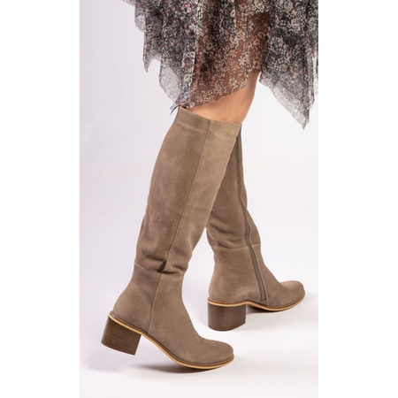 Kozaki do kolana na klocku skórzane welurowe taupe Sempre 23-443