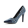 Niebieskie czółenka wzór tartan