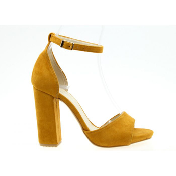Sandały zamszowe z klamerką musztardowe Estetino