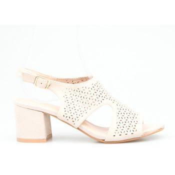 Sandały zabudowane ażurowe beżowe
