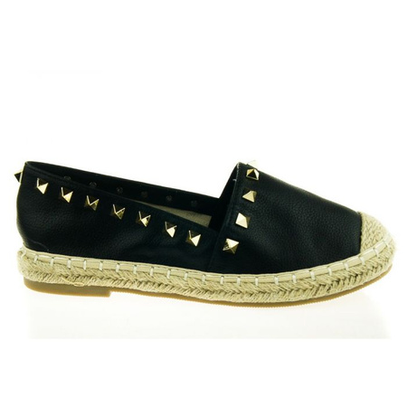 Espadryle z ćwiekami