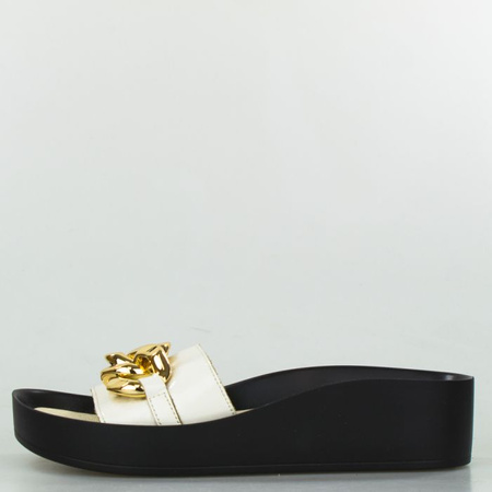 Klapki skórzane z łańcuchem czarne kremowe Sempre