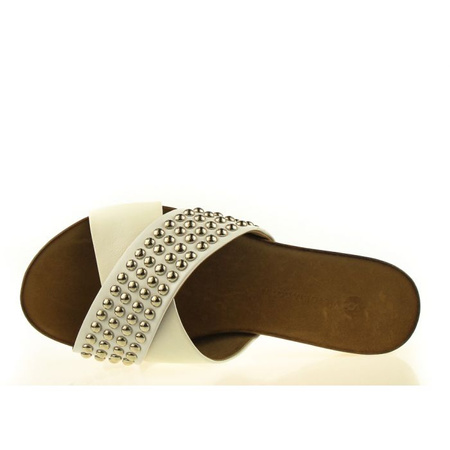 Klapki z paskiem z dżetami skórzane szare białe Victoria Gotti