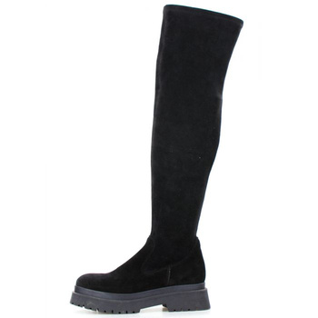 Kozaki skórzane na platformie elastyczne zamszowe czarne Sempre