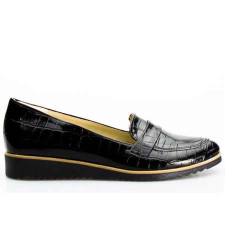 Mokasyny na koturnie wężowe lakierowane czarne Optimo