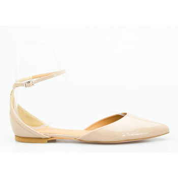 Baleriny sandały skórzane lakierowane beżowe Victoria Gotti