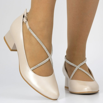 Czółenka z klamerkami z cyrkoniami skórzane perłowe beżowe Butdam Maja