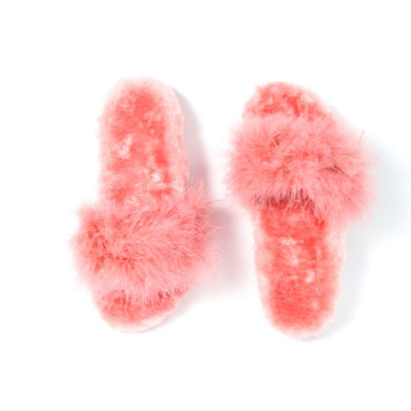 Różowe klapki z futerkiem