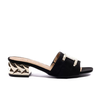 Klapki zamszowe na ozdobnym złotym klocku czarne Optimo KL-2