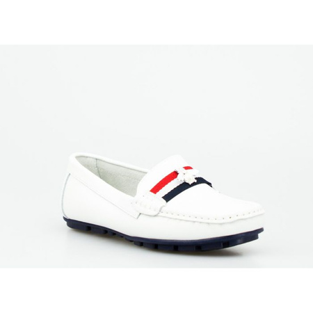 Mokasyny skórzane z ozdobami białe