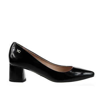 Czółenka skórzane lakierowane czarne Victoria Gotti