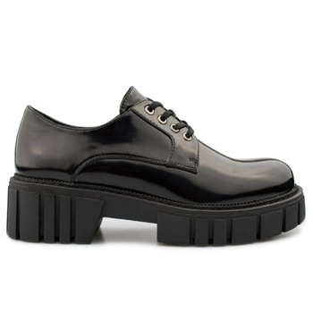 Półbuty na platformie lakierowane wiązane czarne Laura La.Fi