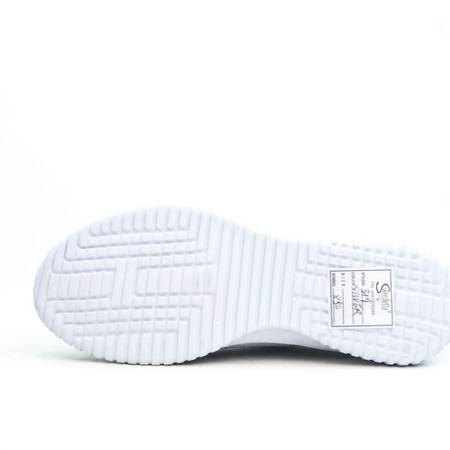 Modne srebrne sneakersy