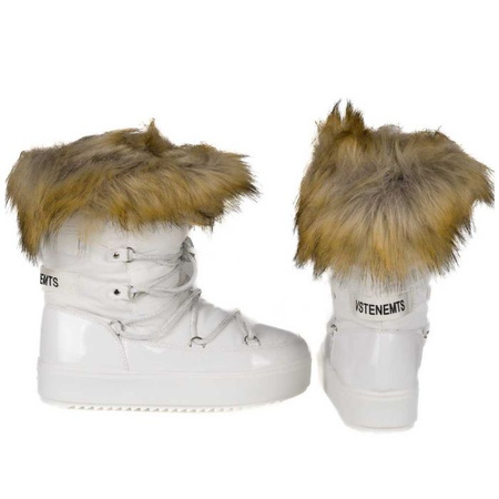 Śniegowce lakierowane zimowe botki ocieplane z kożuszkiem białe