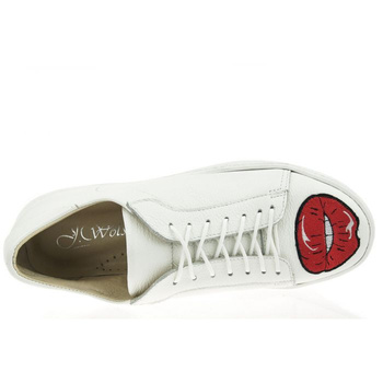 Białe tenisówki skórzane z haftem J. Wolski
