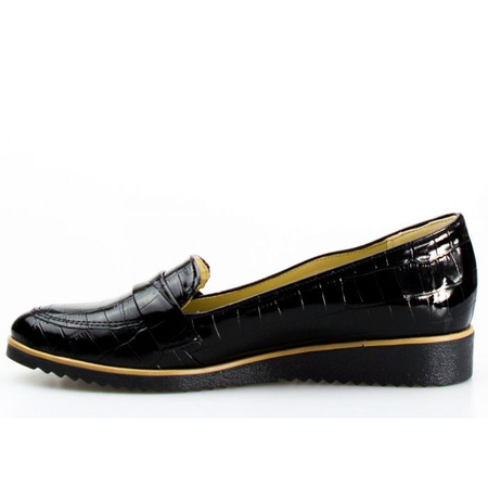 Mokasyny na koturnie wężowe lakierowane czarne Optimo
