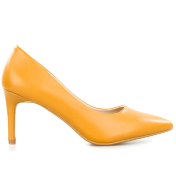 Szpilki niskie w szpic matowe kamelowe