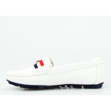 Mokasyny skórzane z ozdobami białe