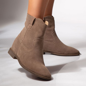 Botki kowbojki skórzane zamszowe na koturnie beżowe Butdam