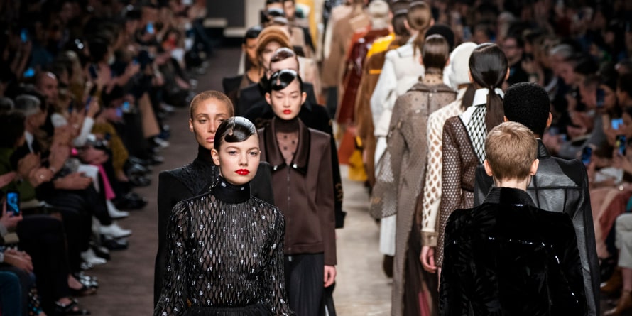 Moda w stylu Karla Lagerfelda - kolekcja Fendi 2019